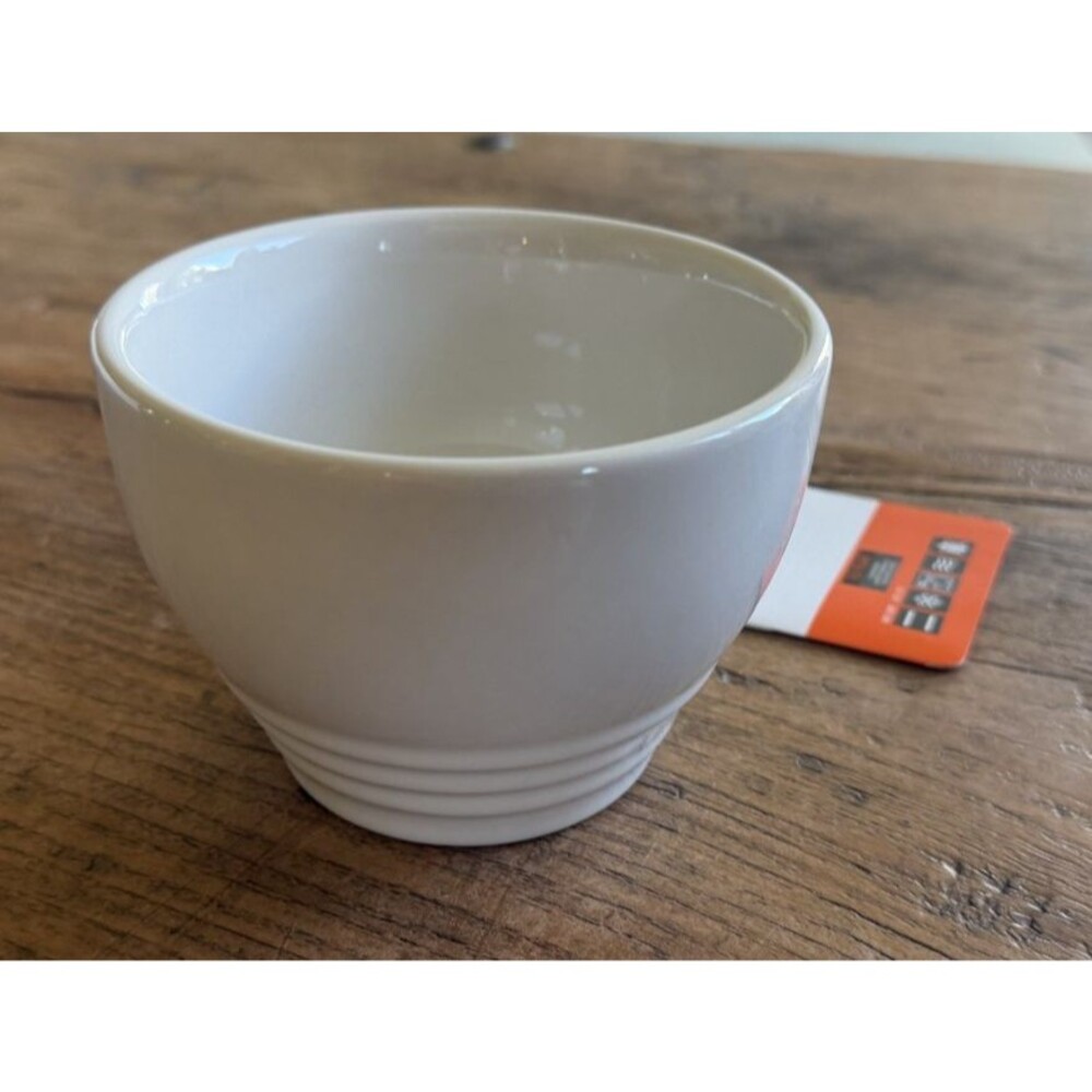 Le Creuset Stoneware Giant Cappuccino Bistro Mug 14 oz White NEW - Picture 3 of 8